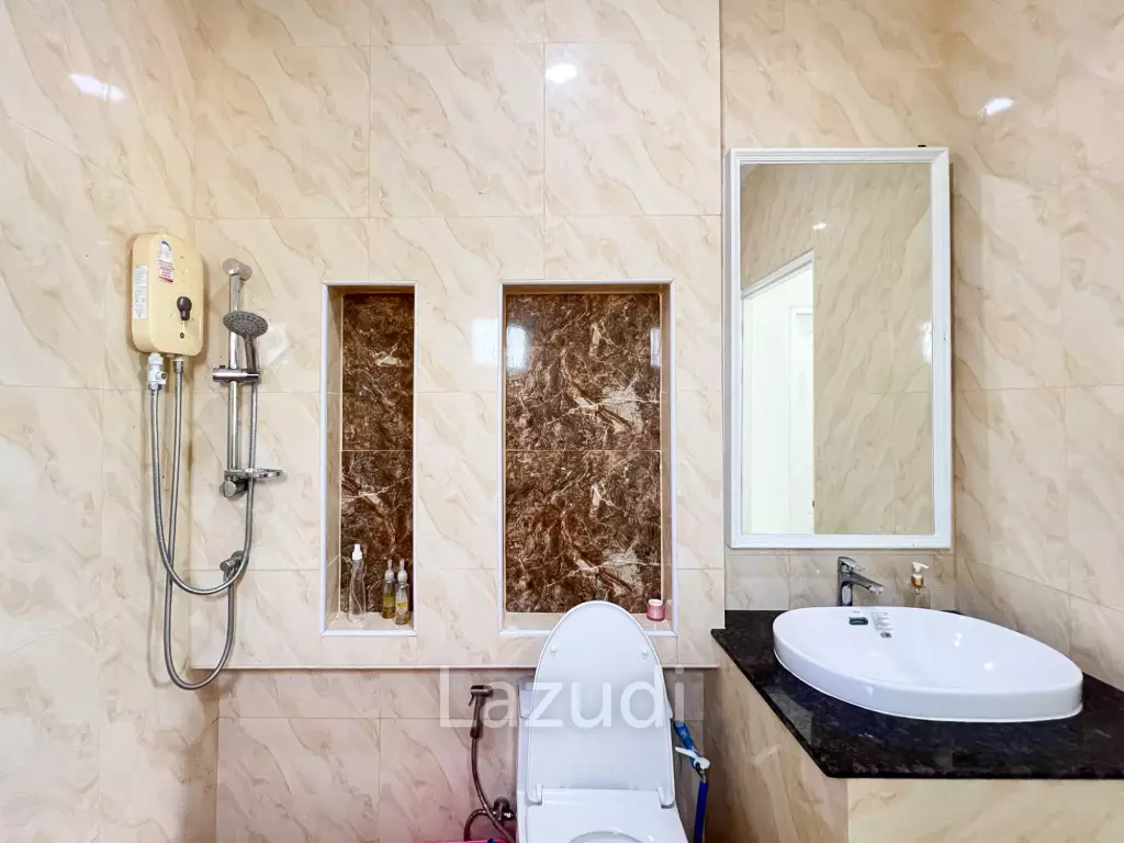 4 Bedroom Detached Home on 4-2-74 Rai  in Hua Hin