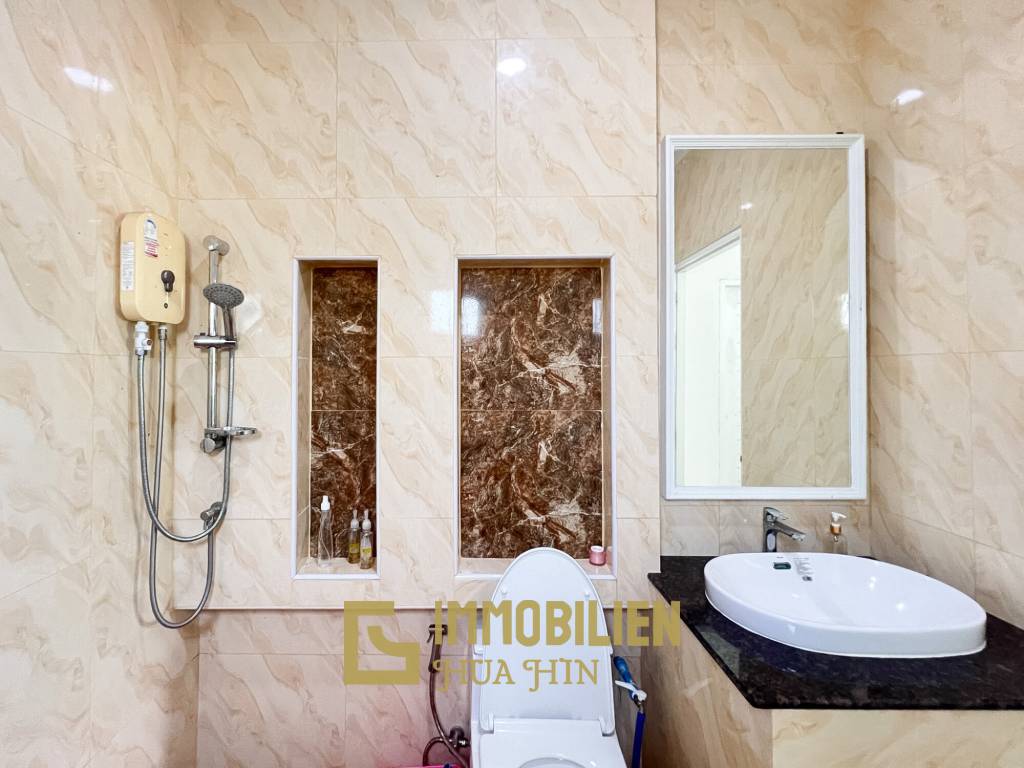 Luxuriöse Villa / pompös möbliert / 7.496 qm großes Grundstück