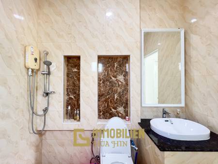 Luxuriöse Villa / pompös möbliert / 7.496 qm großes Grundstück