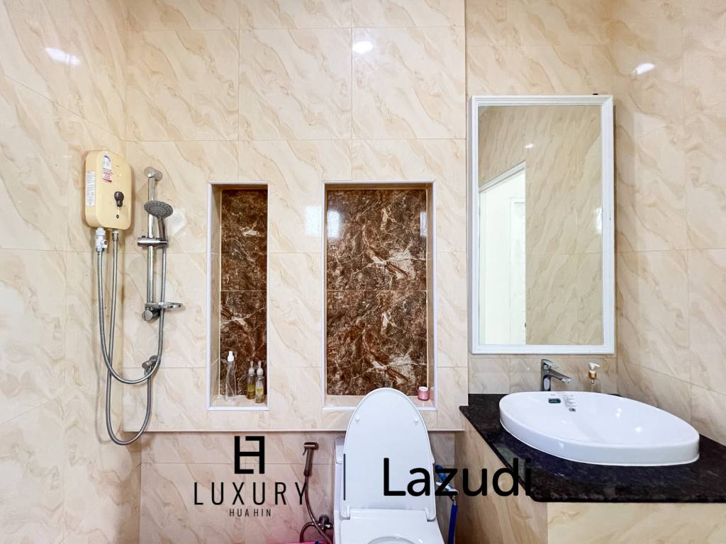 4 Bedroom Detached Home on 4-2-74 Rai  in Hua Hin