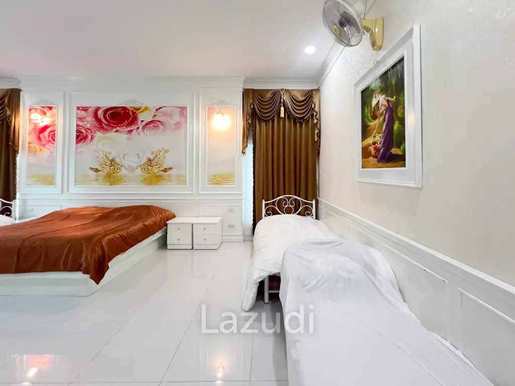 4 Bedroom Detached Home on 4-2-74 Rai  in Hua Hin