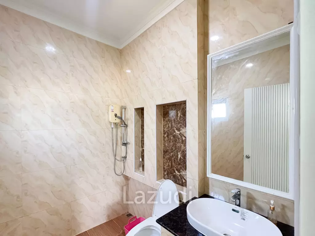 4 Bedroom Detached Home on 4-2-74 Rai  in Hua Hin