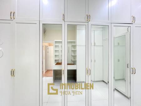 Luxuriöse Villa / pompös möbliert / 7.496 qm großes Grundstück