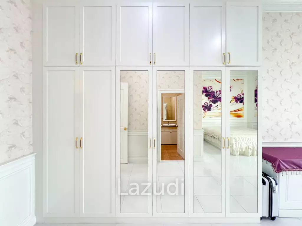 4 Bedroom Detached Home on 4-2-74 Rai  in Hua Hin