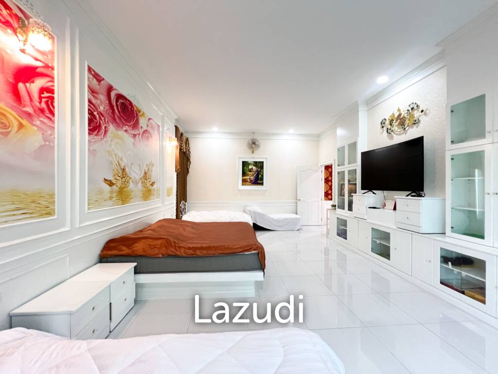 4 Bedroom Detached Home on 4-2-74 Rai  in Hua Hin