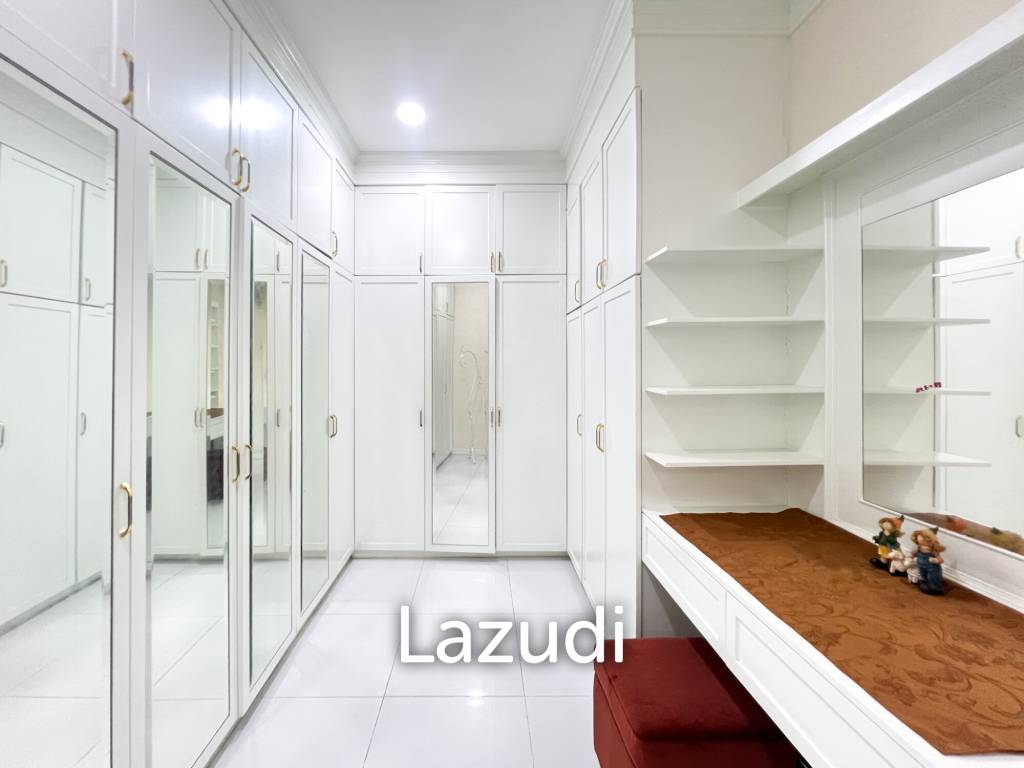 4 Bedroom Detached Home on 4-2-74 Rai  in Hua Hin