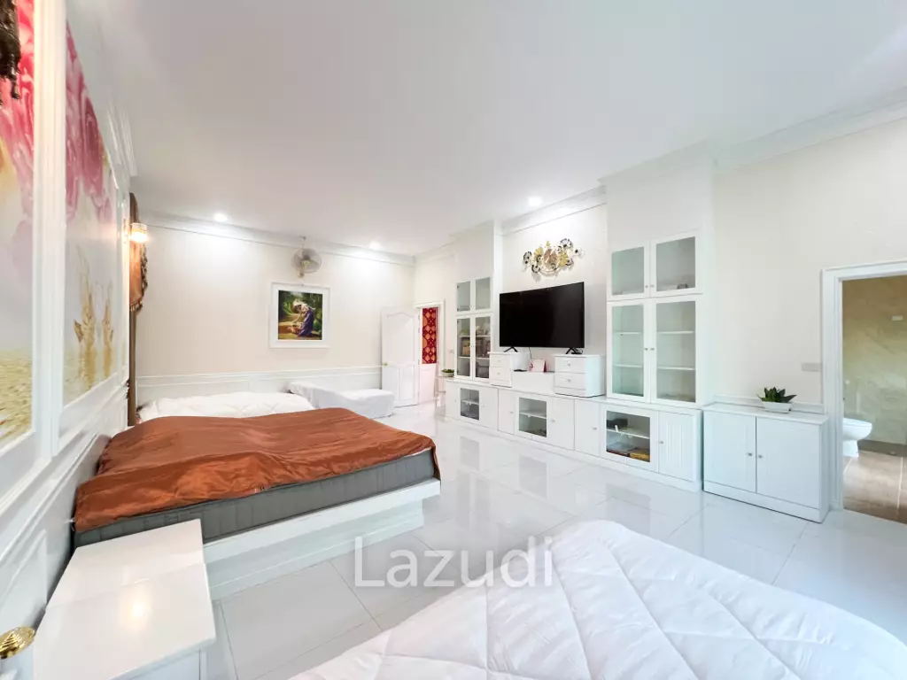 4 Bedroom Detached Home on 4-2-74 Rai  in Hua Hin