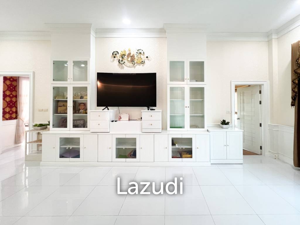 4 Bedroom Detached Home on 4-2-74 Rai  in Hua Hin