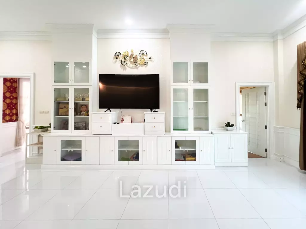 4 Bedroom Detached Home on 4-2-74 Rai  in Hua Hin