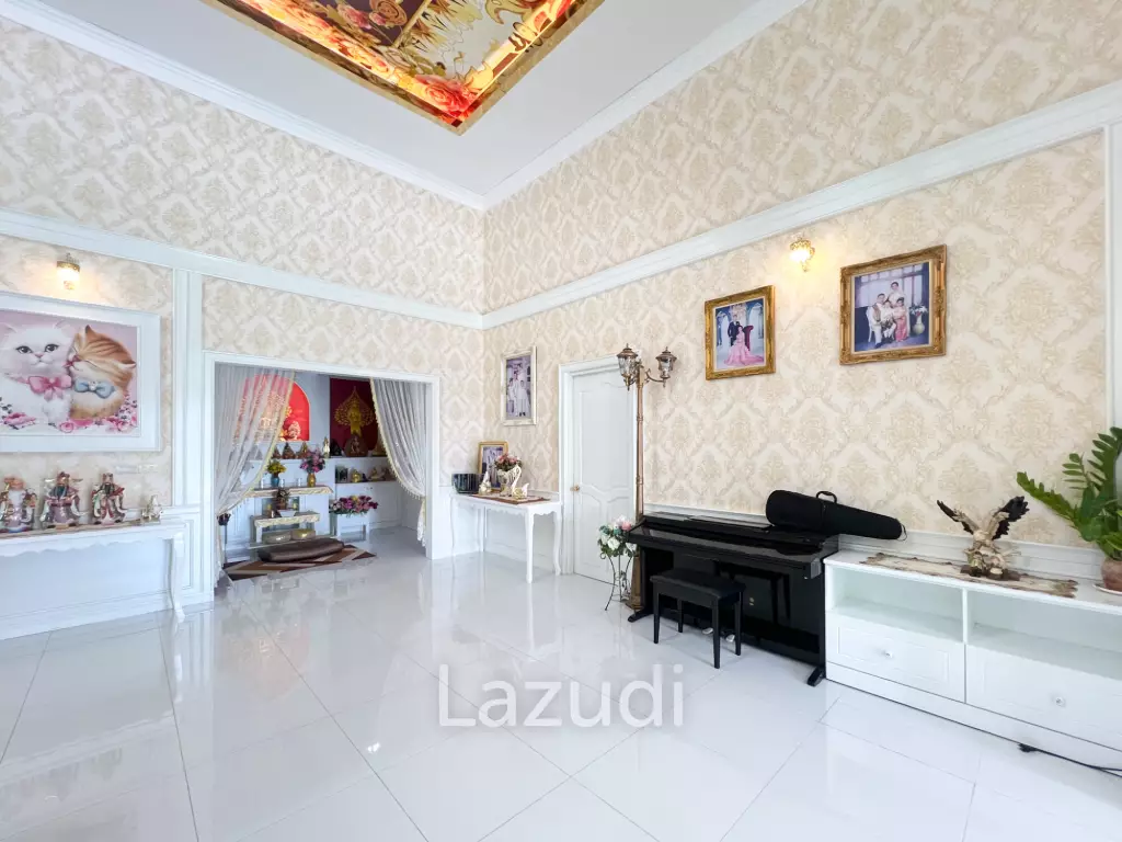 4 Bedroom Detached Home on 4-2-74 Rai  in Hua Hin