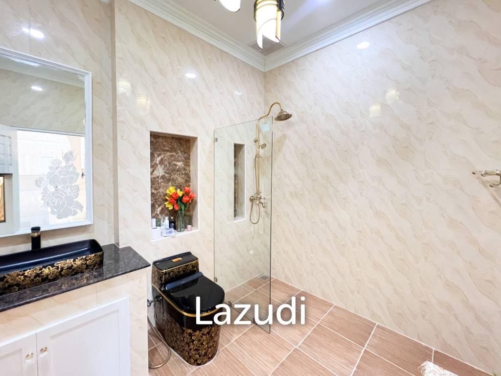 4 Bedroom Detached Home on 4-2-74 Rai  in Hua Hin
