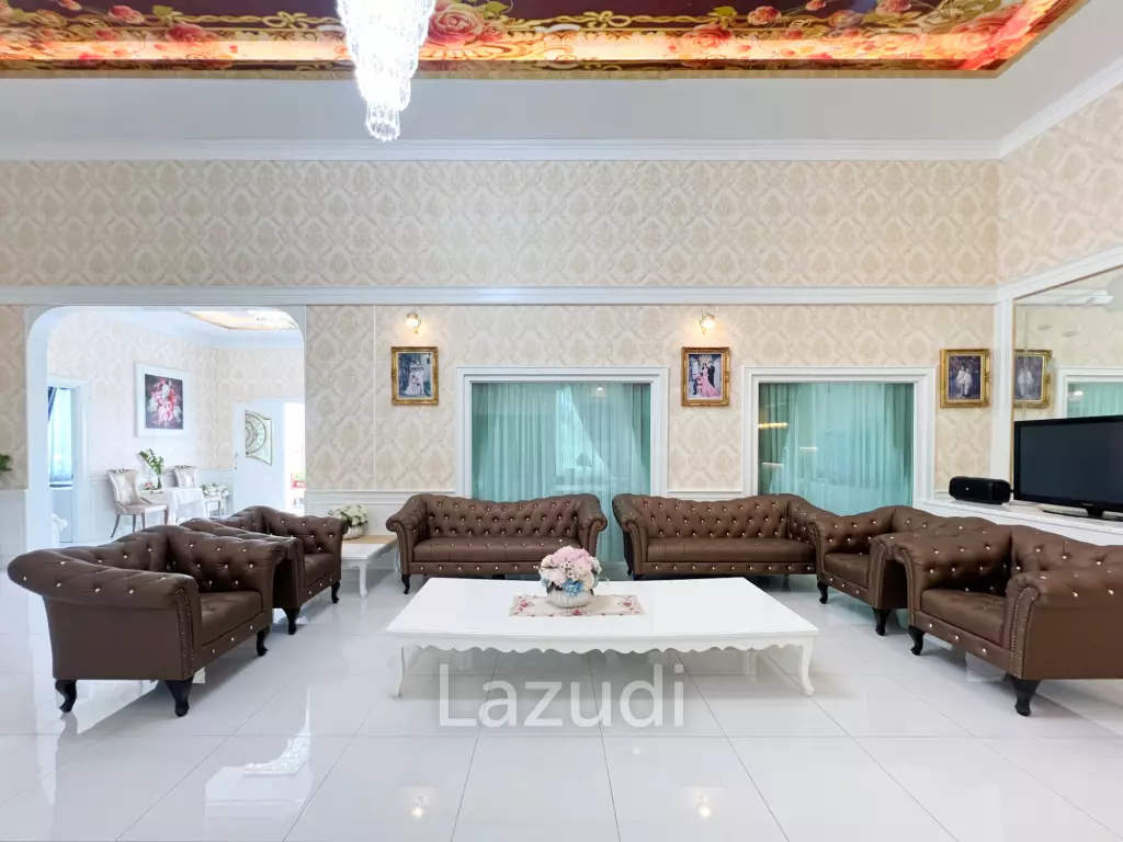 4 Bedroom Detached Home on 4-2-74 Rai  in Hua Hin