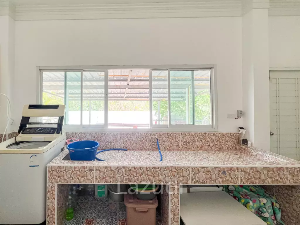 4 Bedroom Detached Home on 4-2-74 Rai  in Hua Hin