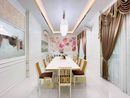 Luxuriöse Villa / pompös möbliert / 7.496 qm großes Grundstück