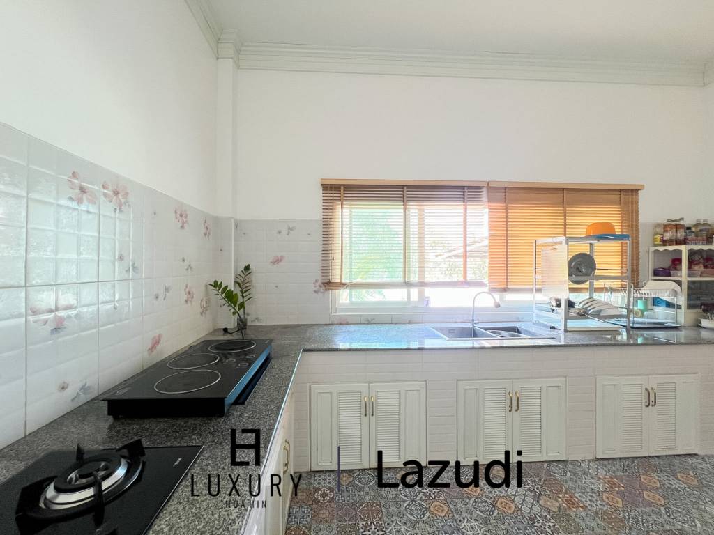 4 Bedroom Detached Home on 4-2-74 Rai  in Hua Hin