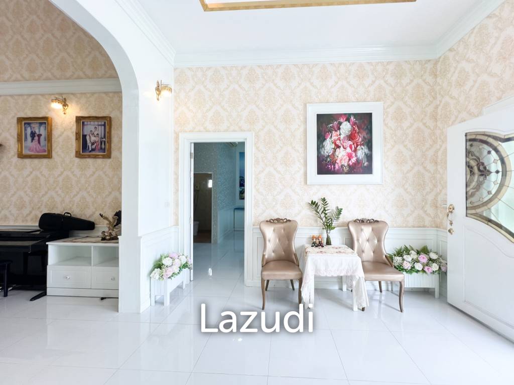 4 Bedroom Detached Home on 4-2-74 Rai  in Hua Hin