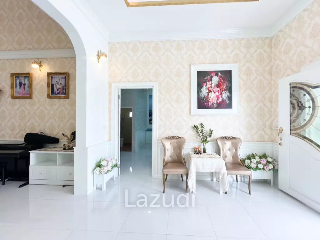 4 Bedroom Detached Home on 4-2-74 Rai  in Hua Hin