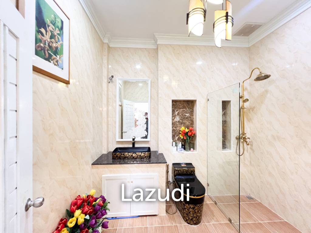 4 Bedroom Detached Home on 4-2-74 Rai  in Hua Hin