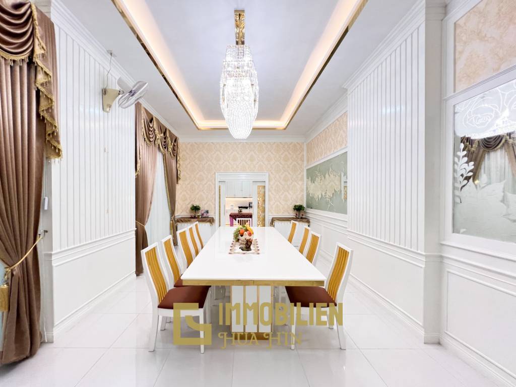 Luxuriöse Villa / pompös möbliert / 7.496 qm großes Grundstück