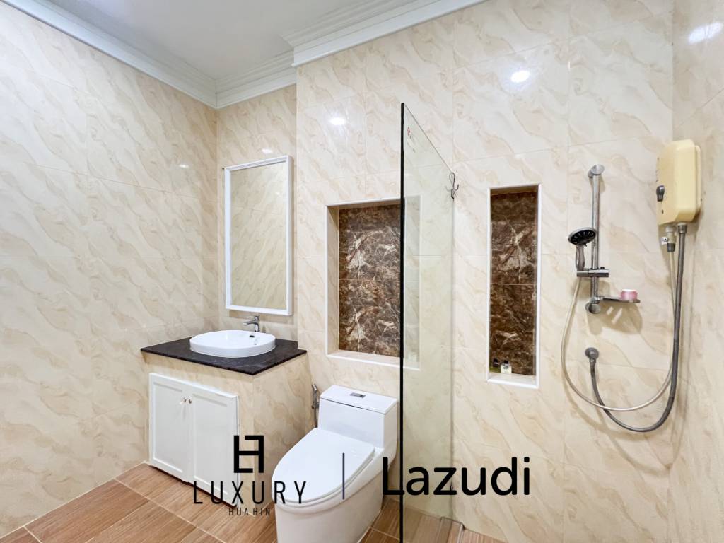 4 Bedroom Detached Home on 4-2-74 Rai  in Hua Hin