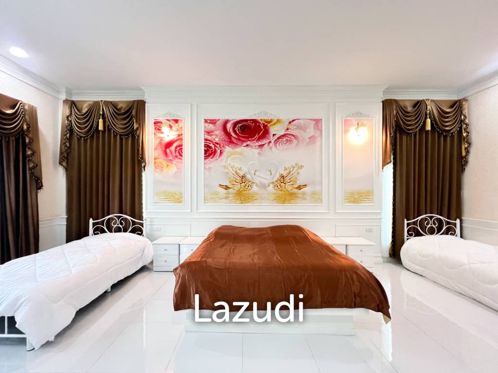 4 Bedroom Detached Home on 4-2-74 Rai  in Hua Hin