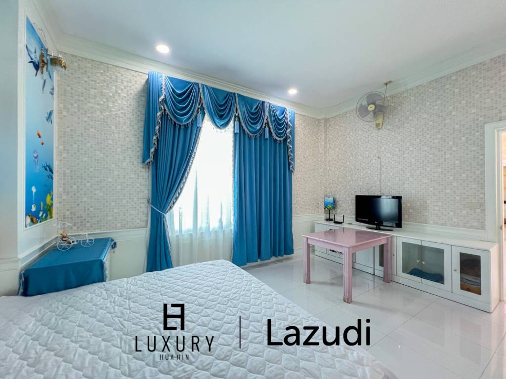 4 Bedroom Detached Home on 4-2-74 Rai  in Hua Hin