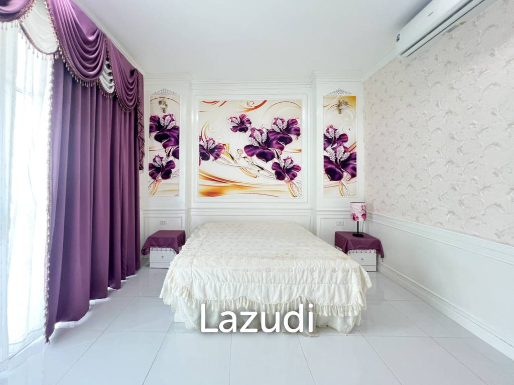 4 Bedroom Detached Home on 4-2-74 Rai  in Hua Hin