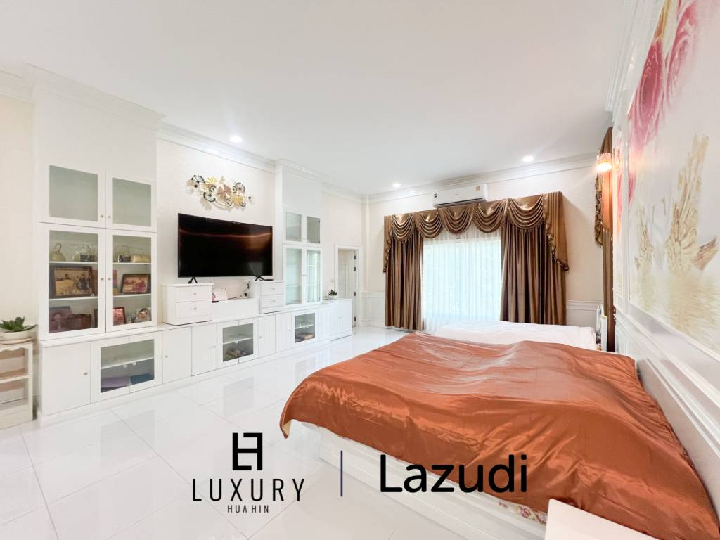 4 Bedroom Detached Home on 4-2-74 Rai  in Hua Hin