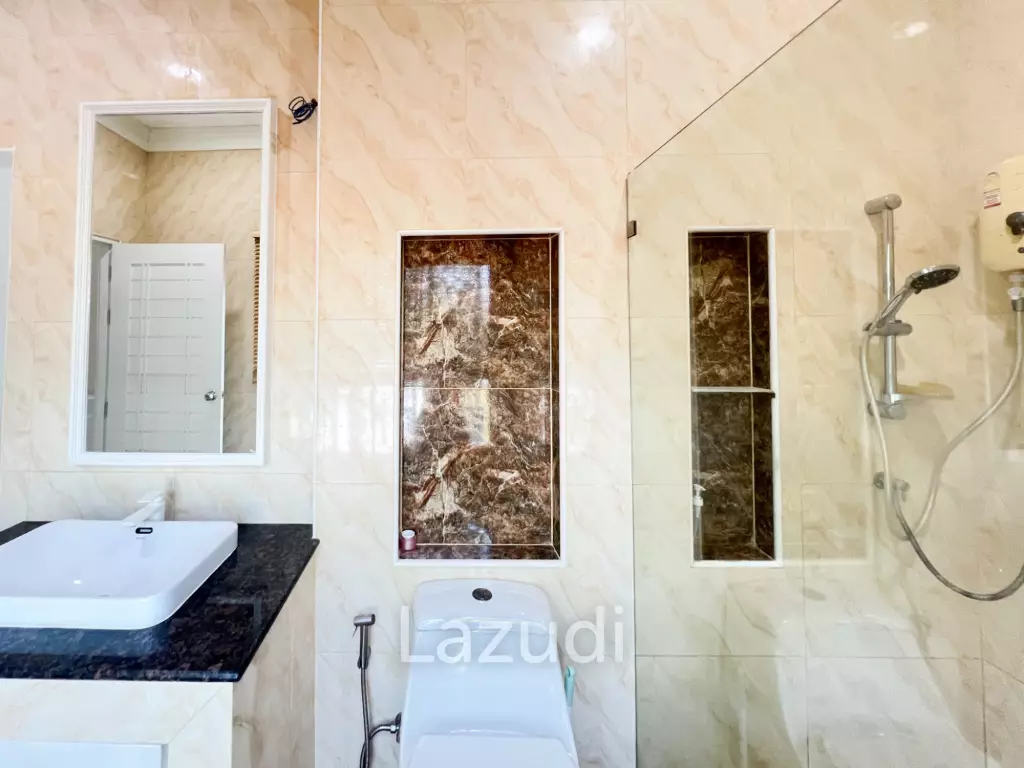 4 Bedroom Detached Home on 4-2-74 Rai  in Hua Hin