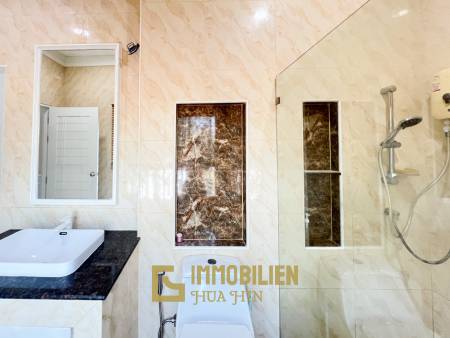 Luxuriöse Villa / pompös möbliert / 7.496 qm großes Grundstück