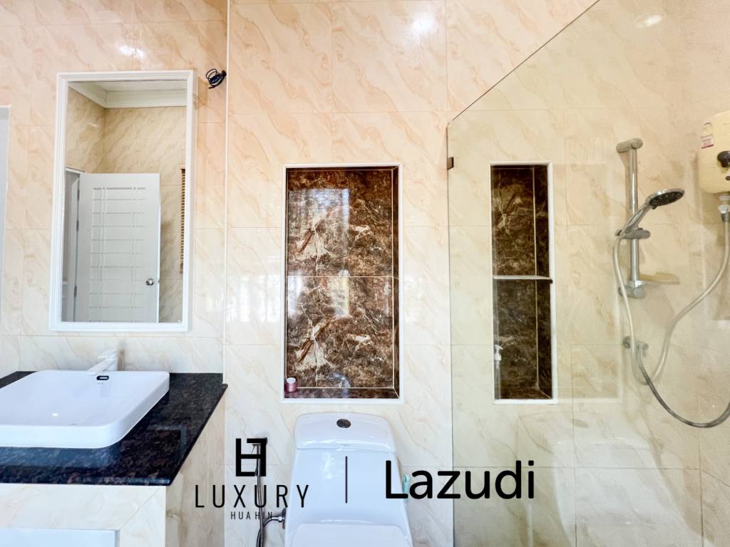 4 Bedroom Detached Home on 4-2-74 Rai  in Hua Hin