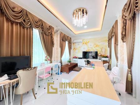 Luxuriöse Villa / pompös möbliert / 7.496 qm großes Grundstück