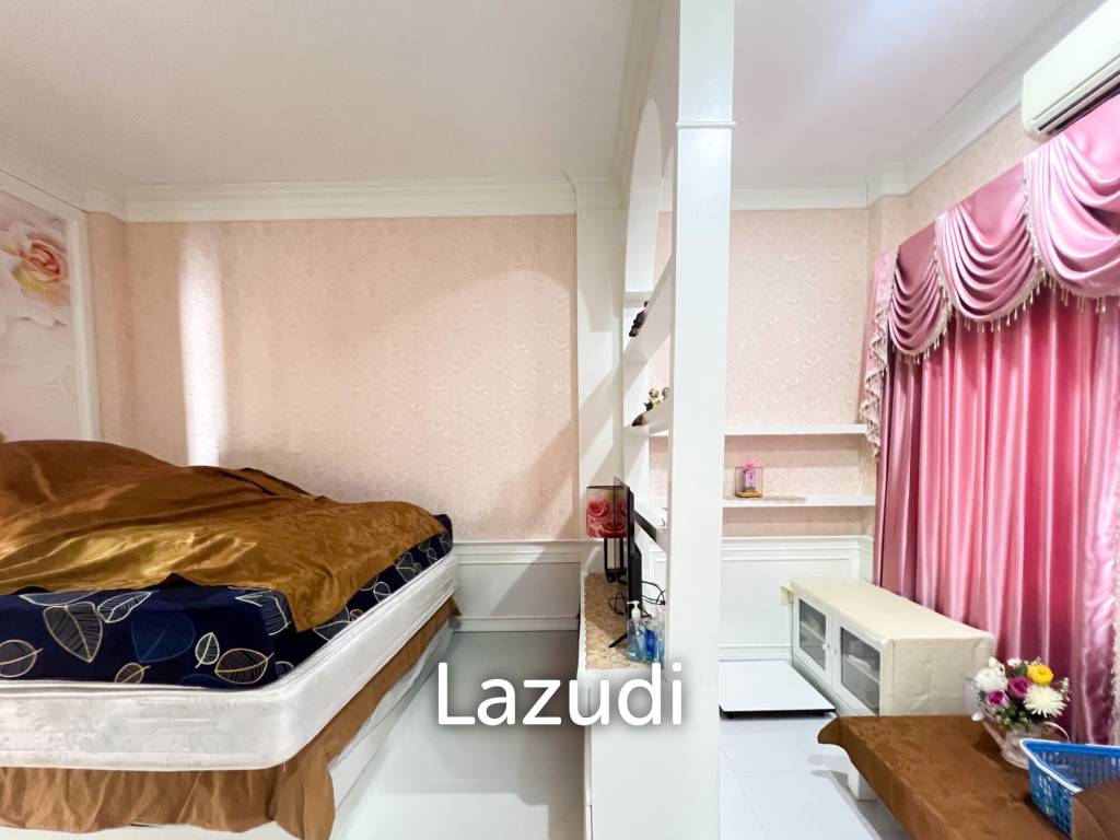 4 Bedroom Detached Home on 4-2-74 Rai  in Hua Hin