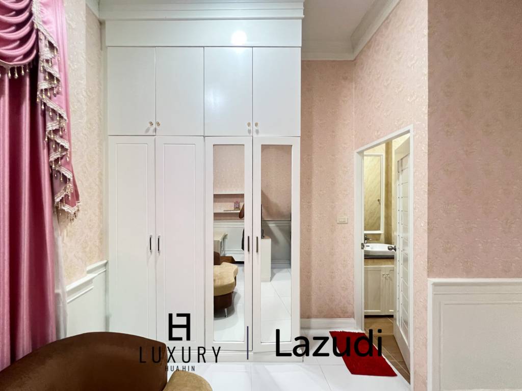 4 Bedroom Detached Home on 4-2-74 Rai  in Hua Hin