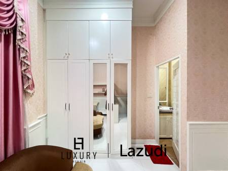 4 Bedroom Detached Home on 4-2-74 Rai  in Hua Hin