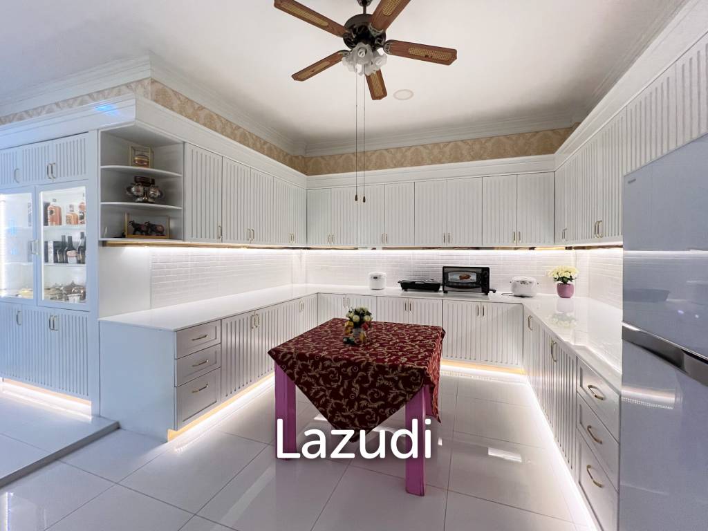4 Bedroom Detached Home on 4-2-74 Rai  in Hua Hin