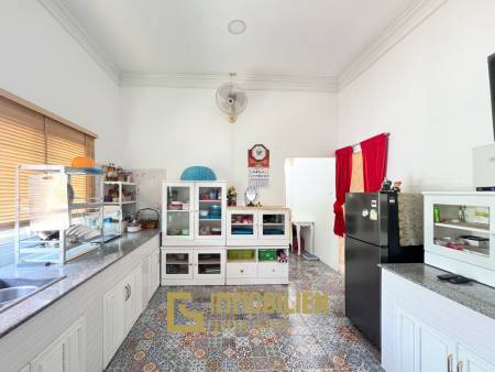 Luxuriöse Villa / pompös möbliert / 7.496 qm großes Grundstück