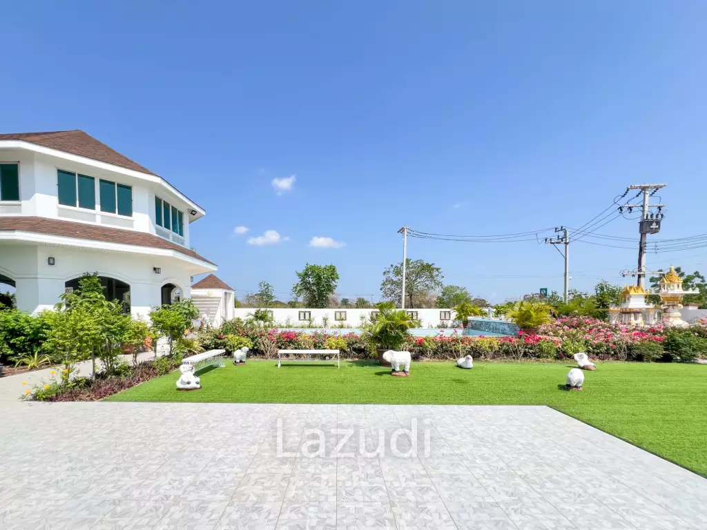 4 Bedroom Detached Home on 4-2-74 Rai  in Hua Hin