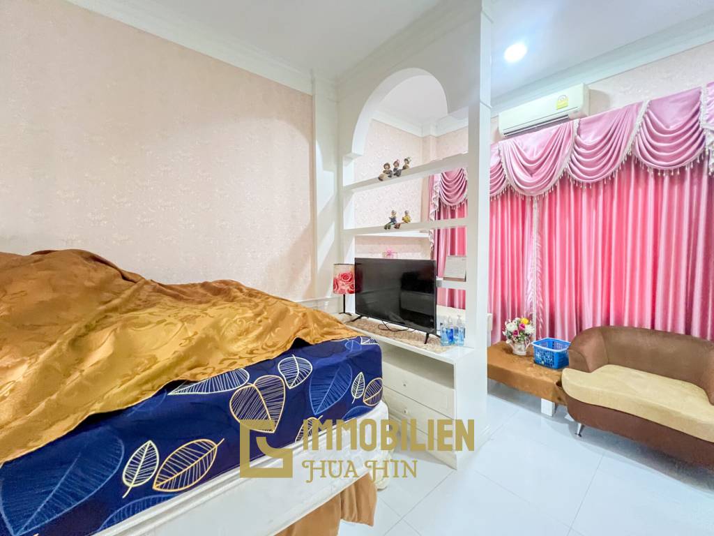 Luxuriöse Villa / pompös möbliert / 7.496 qm großes Grundstück