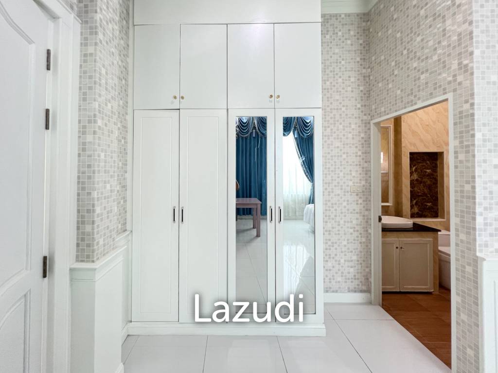 4 Bedroom Detached Home on 4-2-74 Rai  in Hua Hin