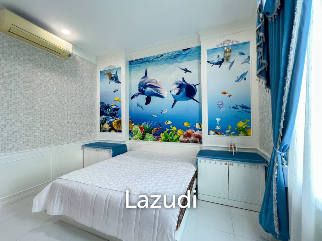 4 Bedroom Detached Home on 4-2-74 Rai  in Hua Hin