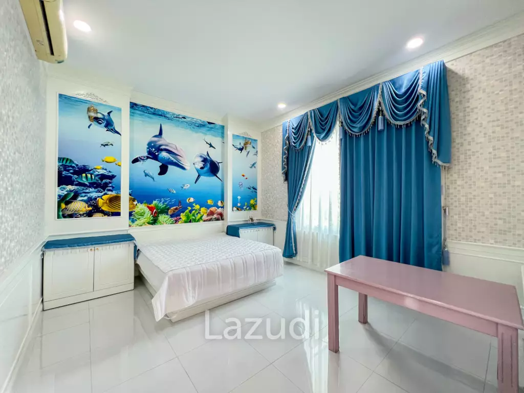 4 Bedroom Detached Home on 4-2-74 Rai  in Hua Hin