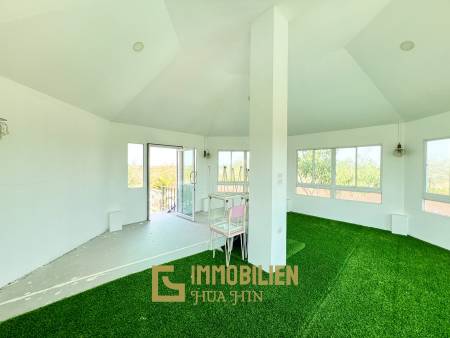 Luxuriöse Villa / pompös möbliert / 7.496 qm großes Grundstück