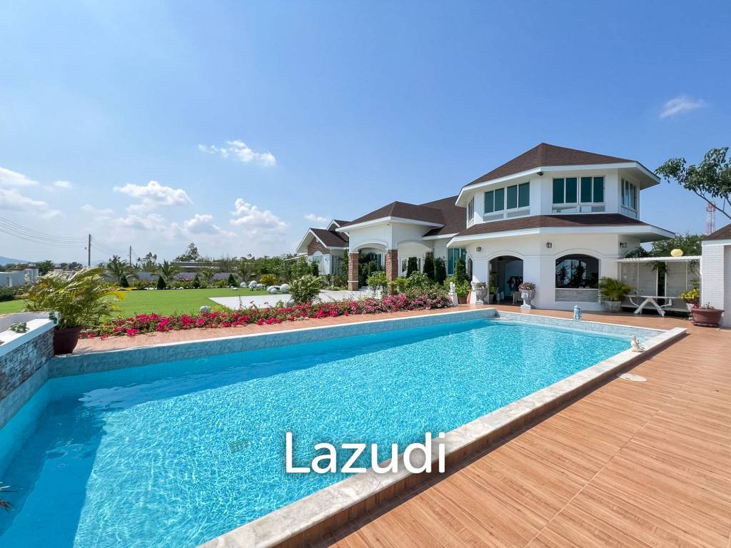 4 Bedroom Detached Home on 4-2-74 Rai  in Hua Hin