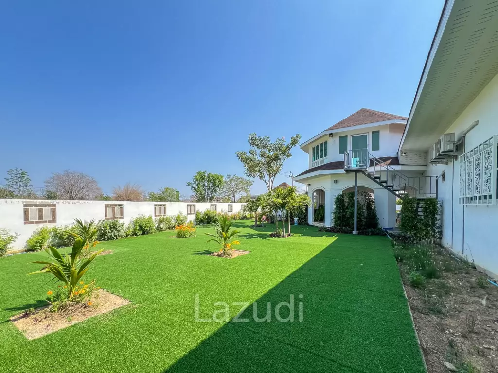 4 Bedroom Detached Home on 4-2-74 Rai  in Hua Hin