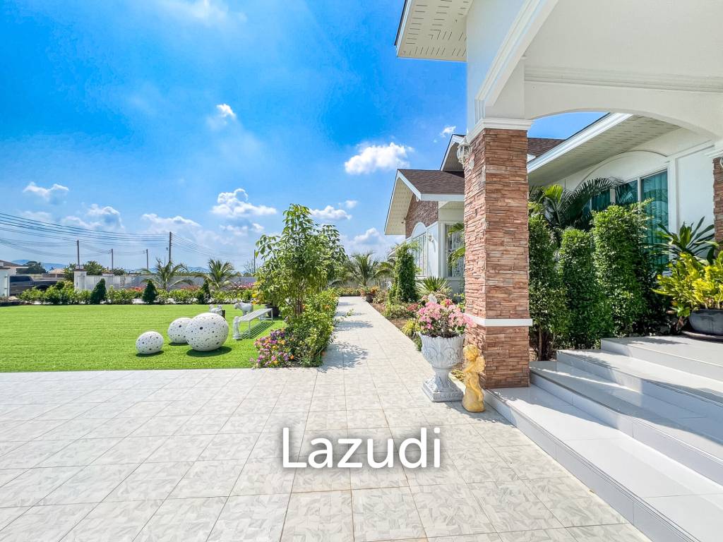 4 Bedroom Detached Home on 4-2-74 Rai  in Hua Hin