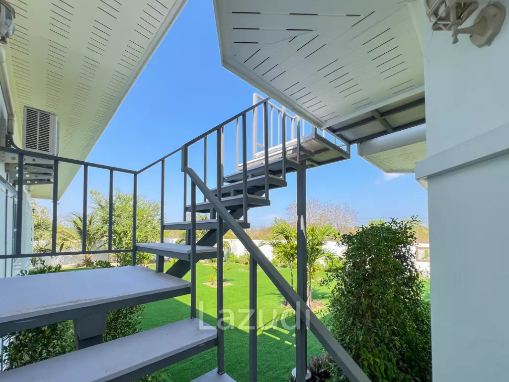 4 Bedroom Detached Home on 4-2-74 Rai  in Hua Hin