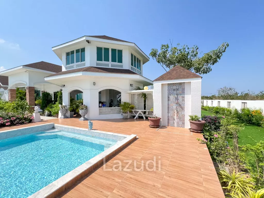 4 Bedroom Detached Home on 4-2-74 Rai  in Hua Hin