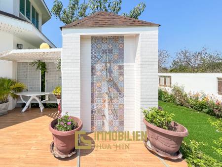 Luxuriöse Villa / pompös möbliert / 7.496 qm großes Grundstück