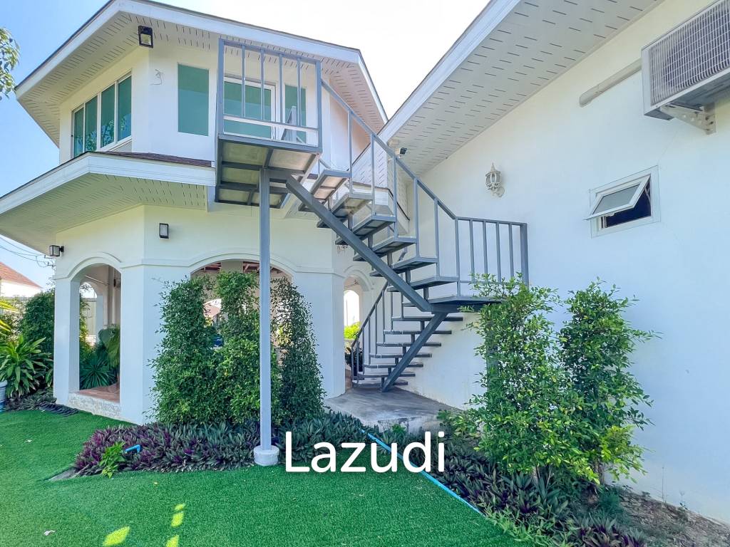 4 Bedroom Detached Home on 4-2-74 Rai  in Hua Hin